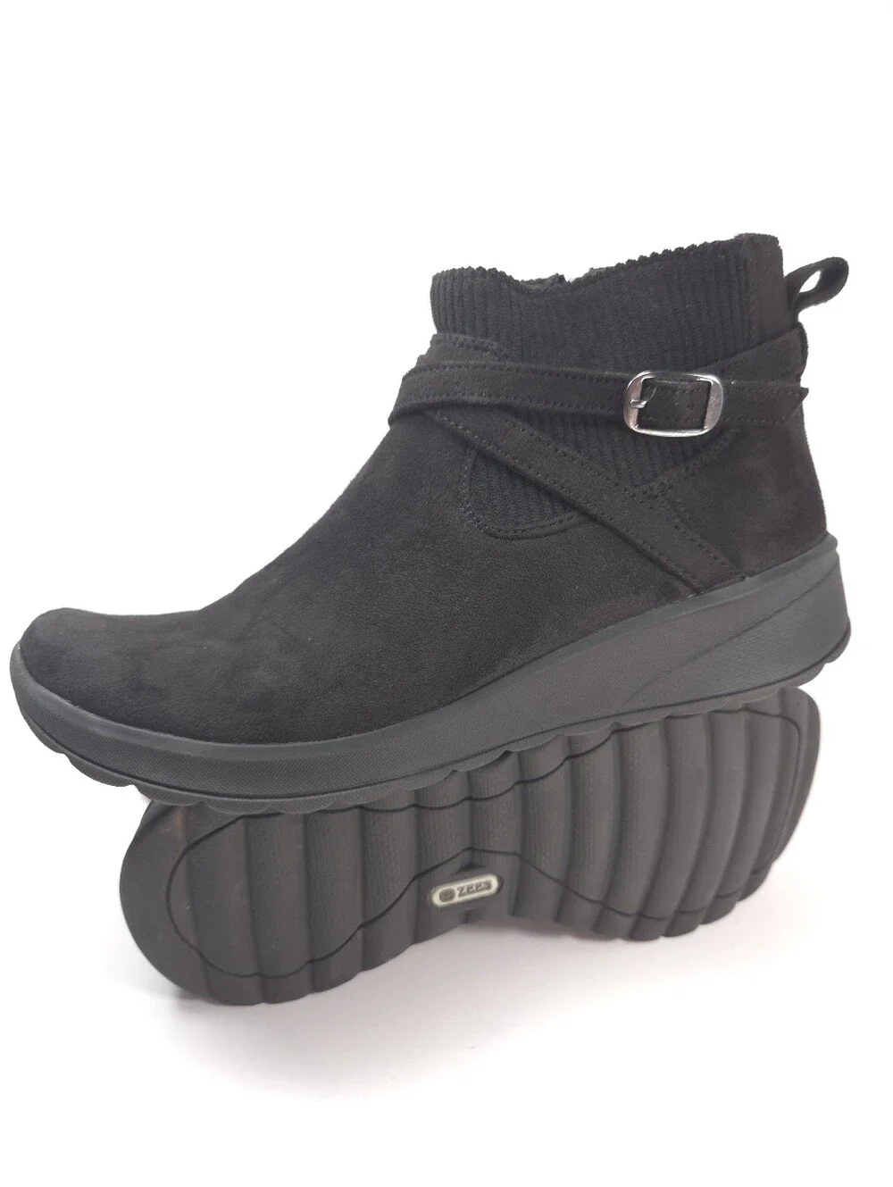 Bzees Guilder Black Stretch Fabric Ankle Bootie w/ Buckle Strap Sz 7